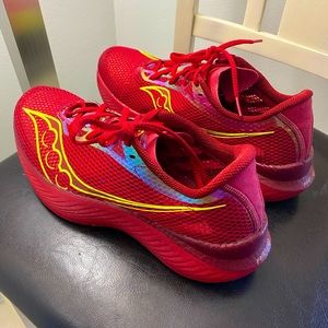 Saucony Endorphine Pro 3 racing shoes